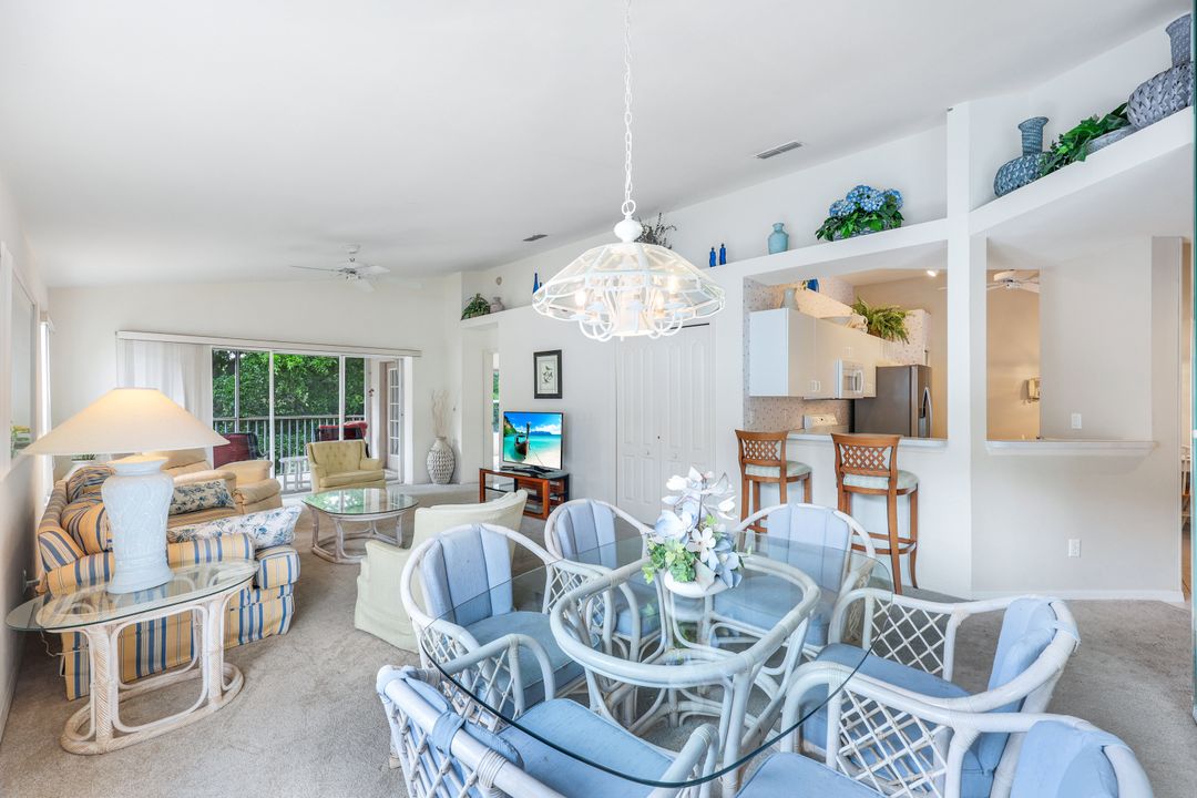 1036 Mainsail Dr #722, Naples, FL 34114