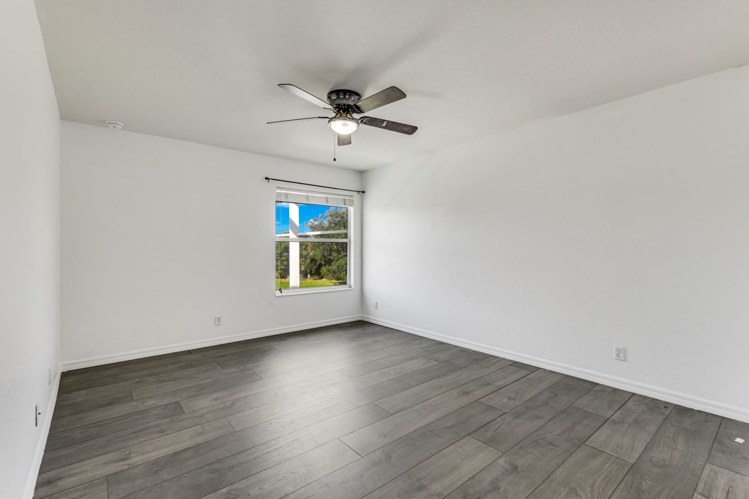 2210 Cape Heather Cir, Cape Coral, FL 33991