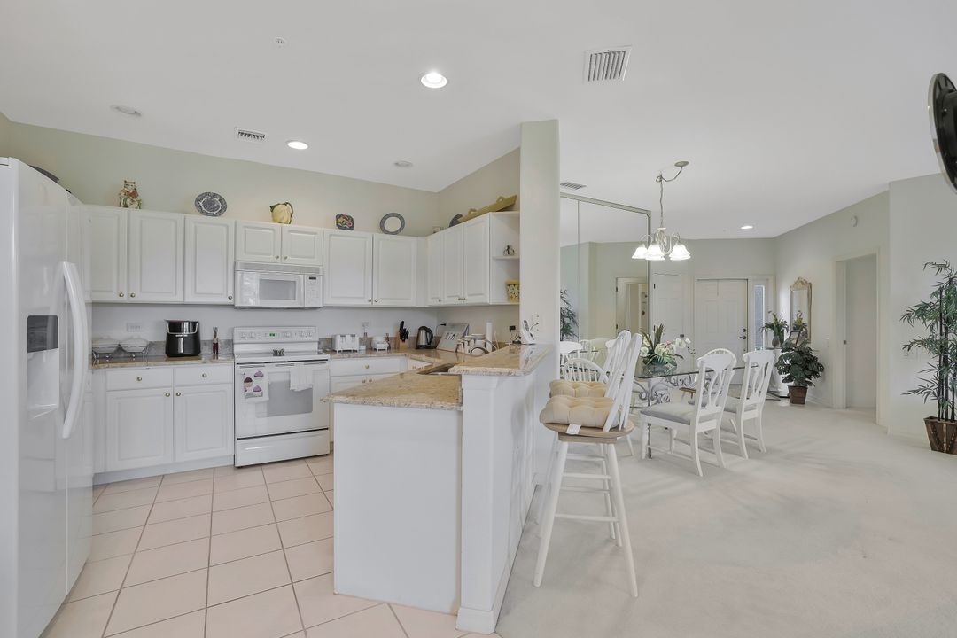 8457 Radcliffe Terrace #102, Naples, FL 34120