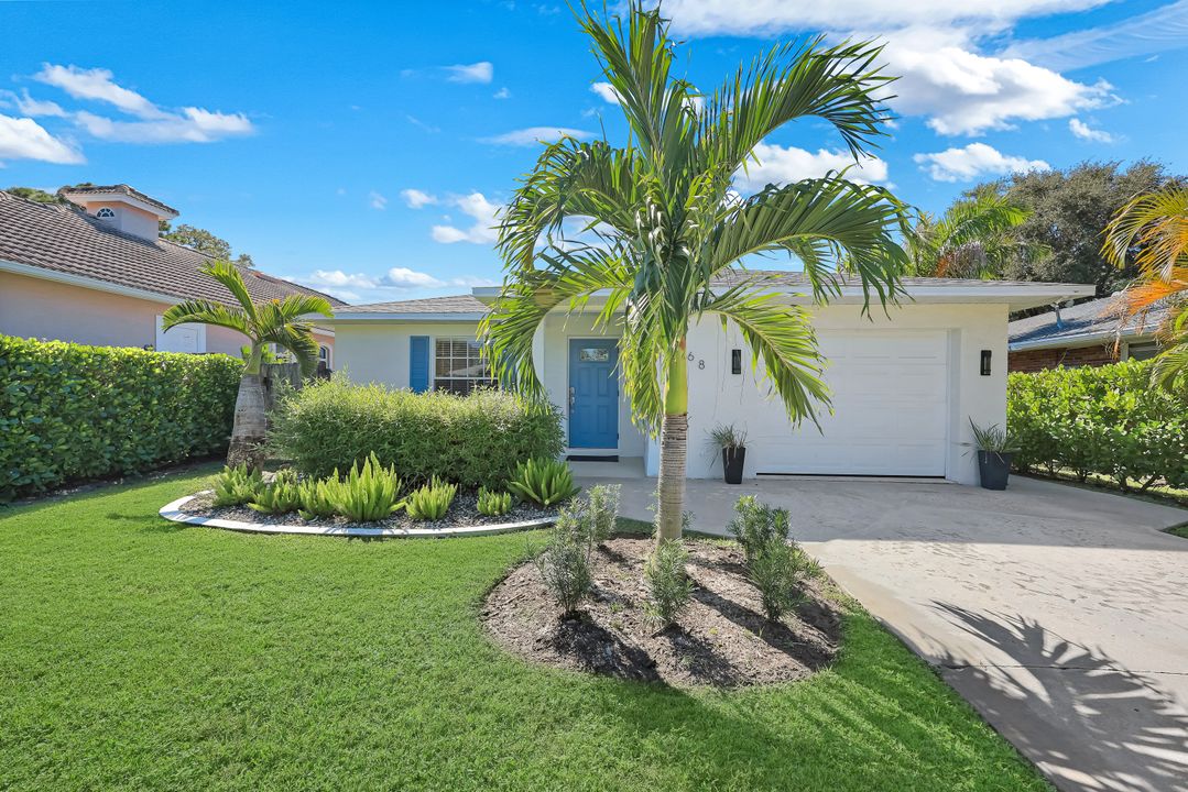 768 96th Ave N, Naples, FL 34108