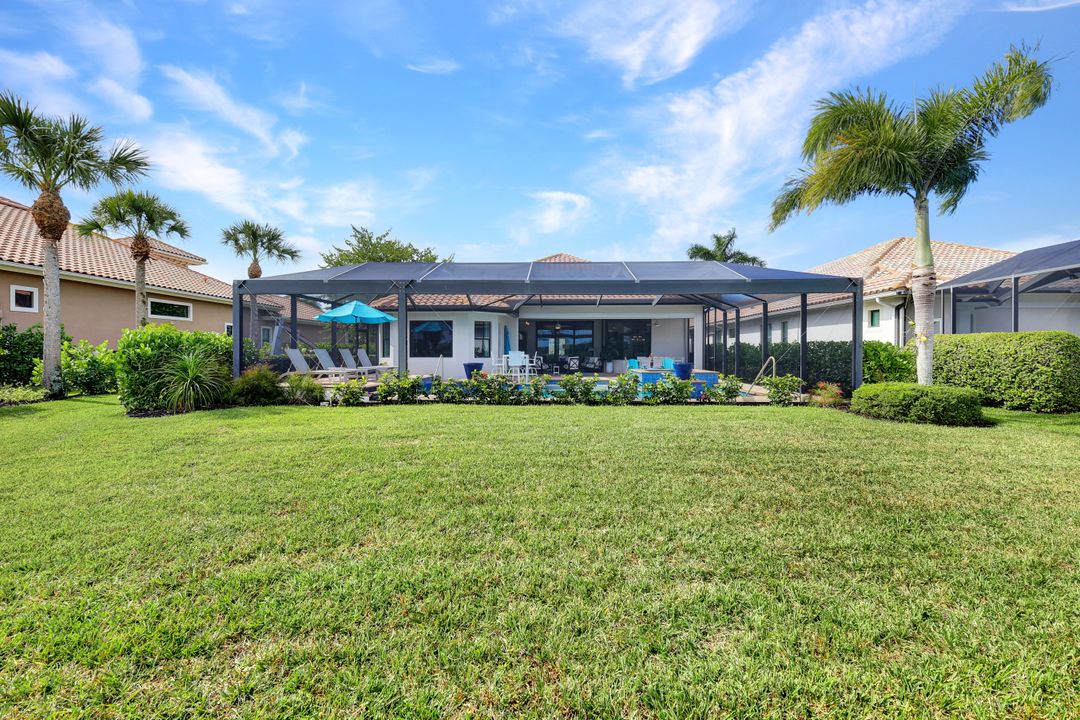 12646 Dundee Ln, Naples, FL 34120