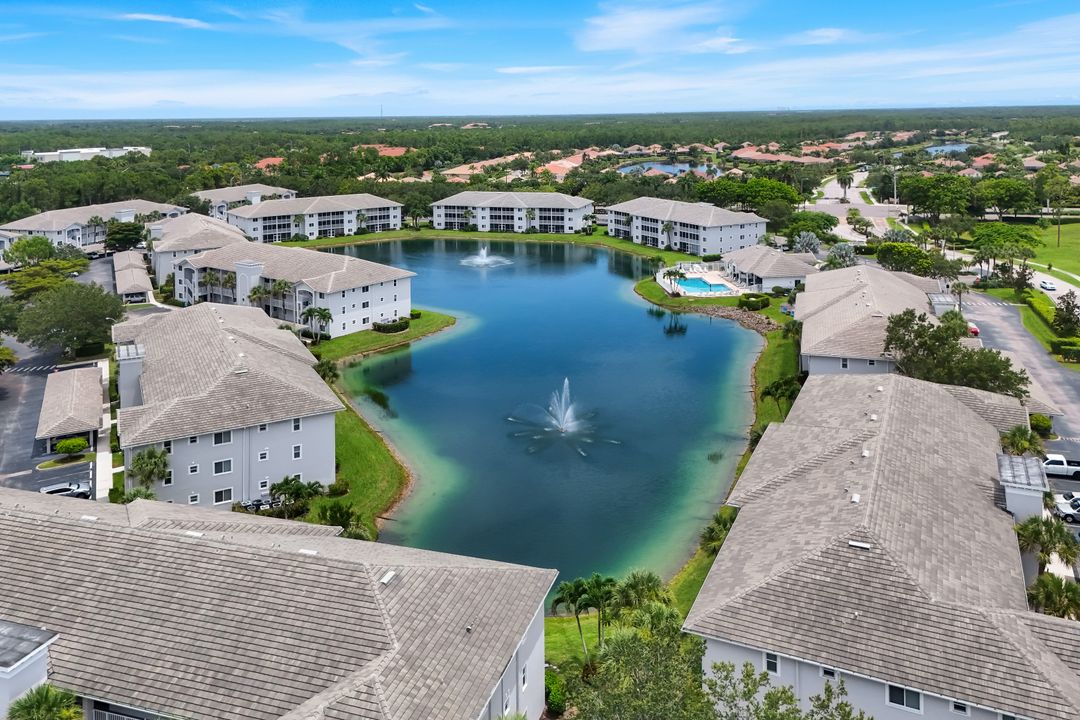 7822 Great Heron Way #201, Naples, FL 34104