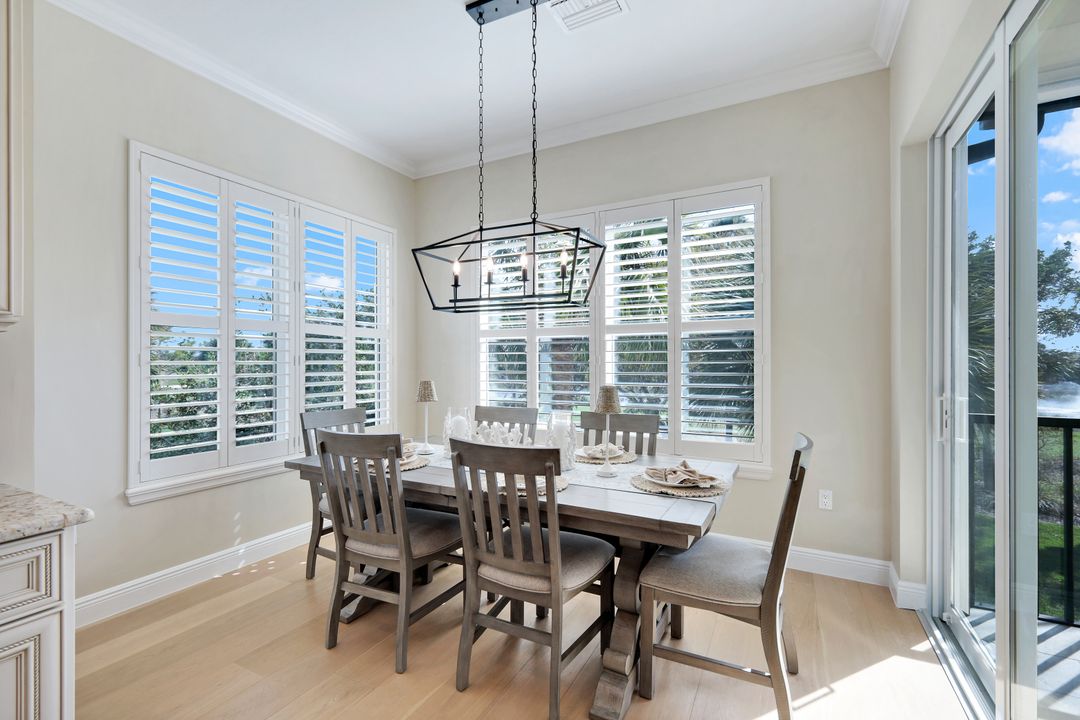 9201 Quartz Ln #201, Naples, FL 34120