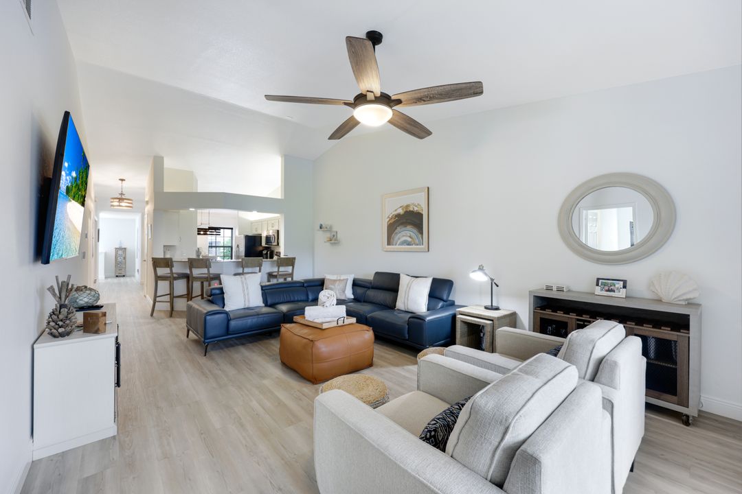 824 Tanbark Dr #204, Naples, FL 34108
