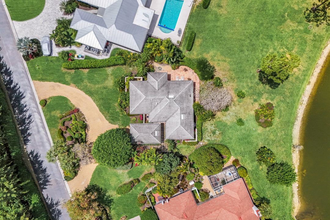 330 Bald Eagle Dr, Naples, FL 34105