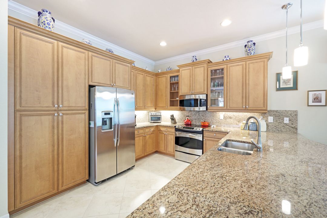 11292 Sparkleberry Dr, Fort Myers, FL 33913