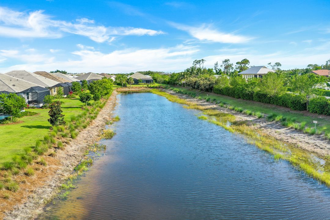 5879 Haiti Dr, Naples, FL 34112