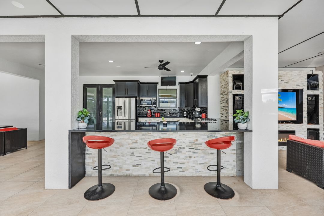 2968 41st Ave NE, Naples, FL 34120
