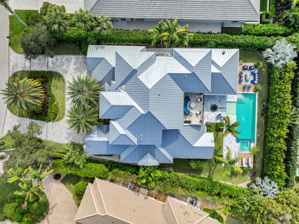 679 Rudder Rd, Naples, FL 34102