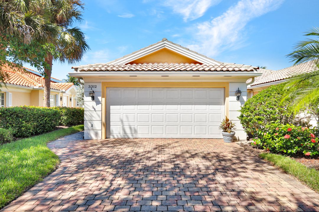 3312 Cayman Ln, Naples, FL 34119