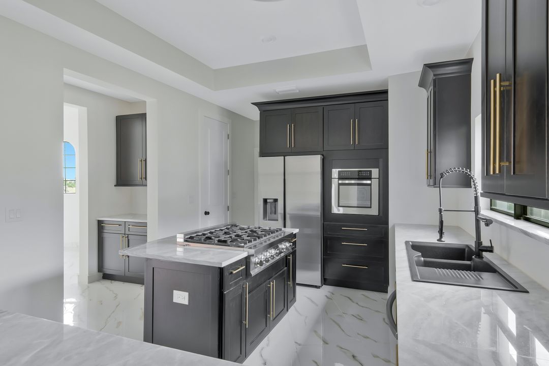 3505 NW 44th Ave, Cape Coral, FL 33993