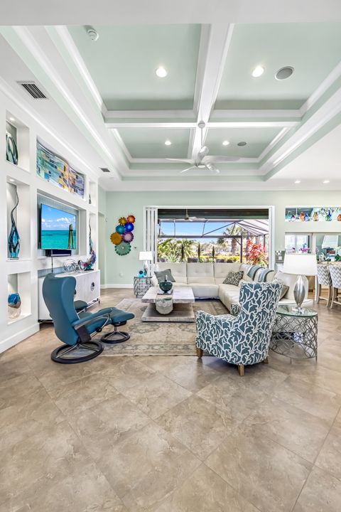 6320 Lyford Isle Dr, Naples, FL 34112