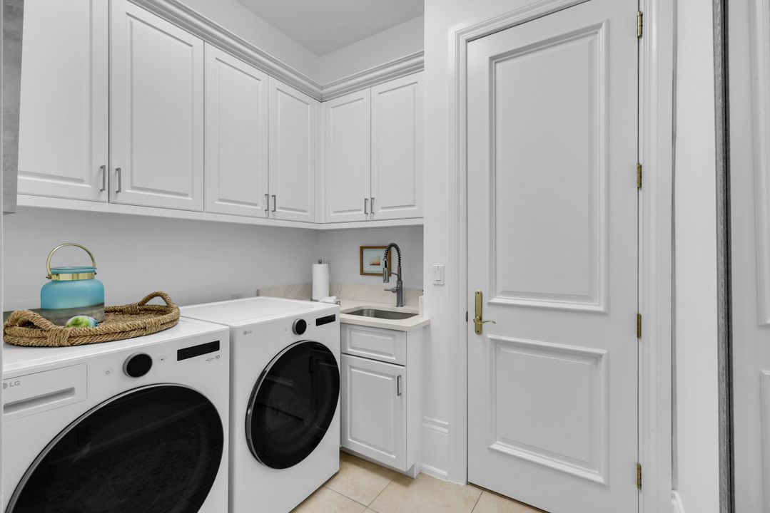 4670 Via Roma, Estero, FL 34134