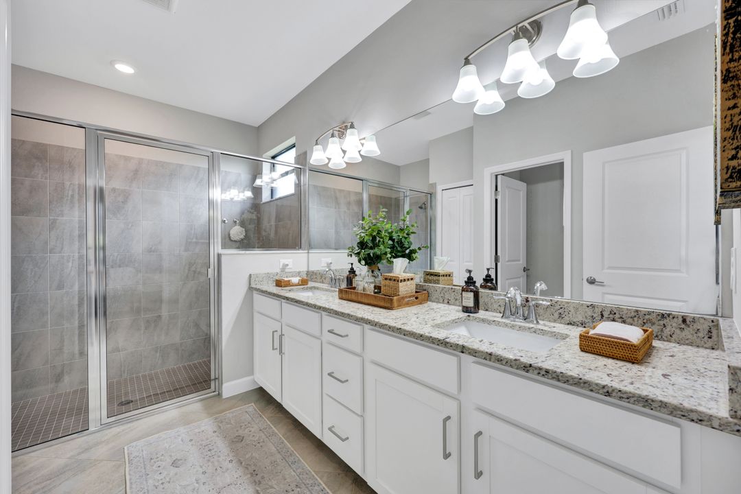 11611 Timber Creek Dr, Fort Myers, FL 33913