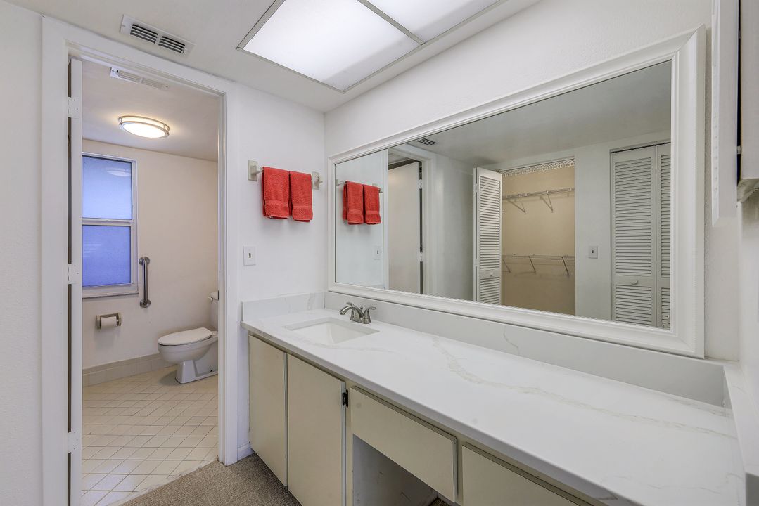 259 Winners Cir #4, Naples, FL 34112