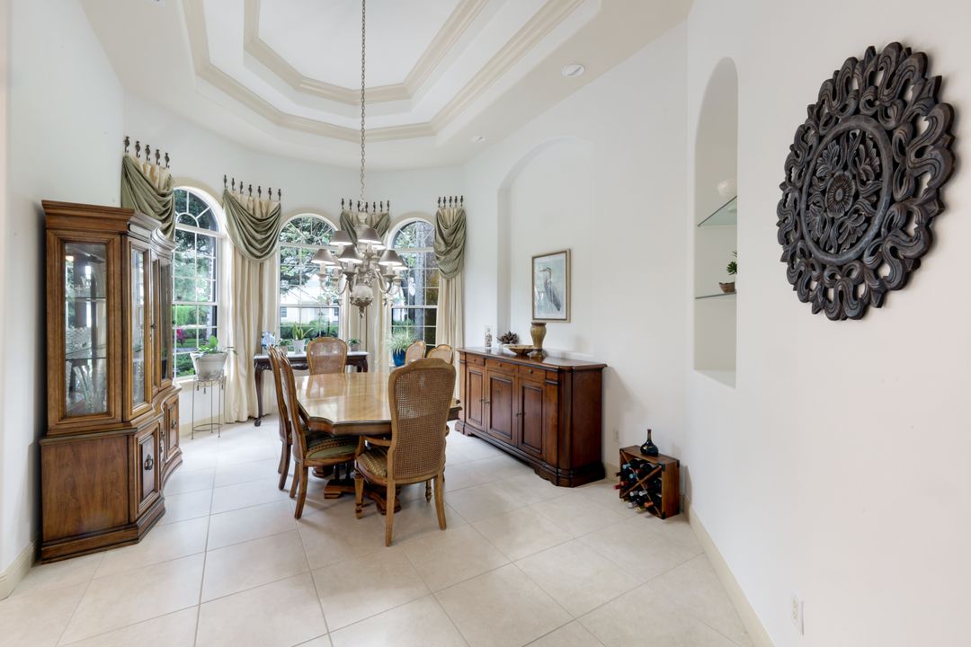 12099 Collier's Reserve Dr, Naples, FL 34110