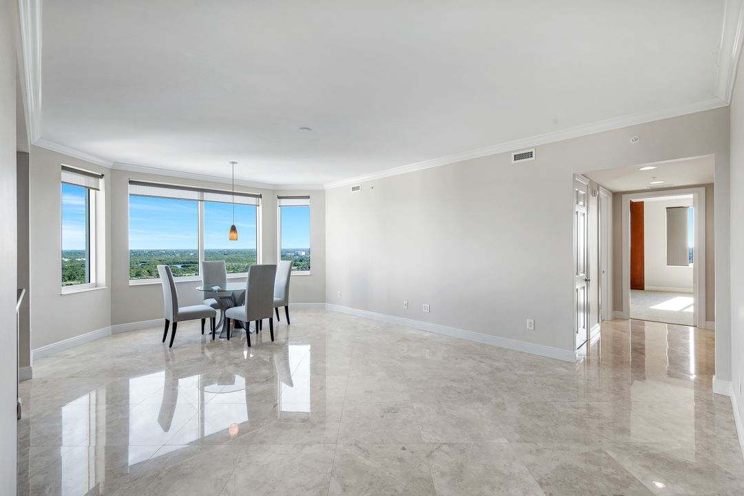 275 Indies Way #1606, Naples, FL 34110