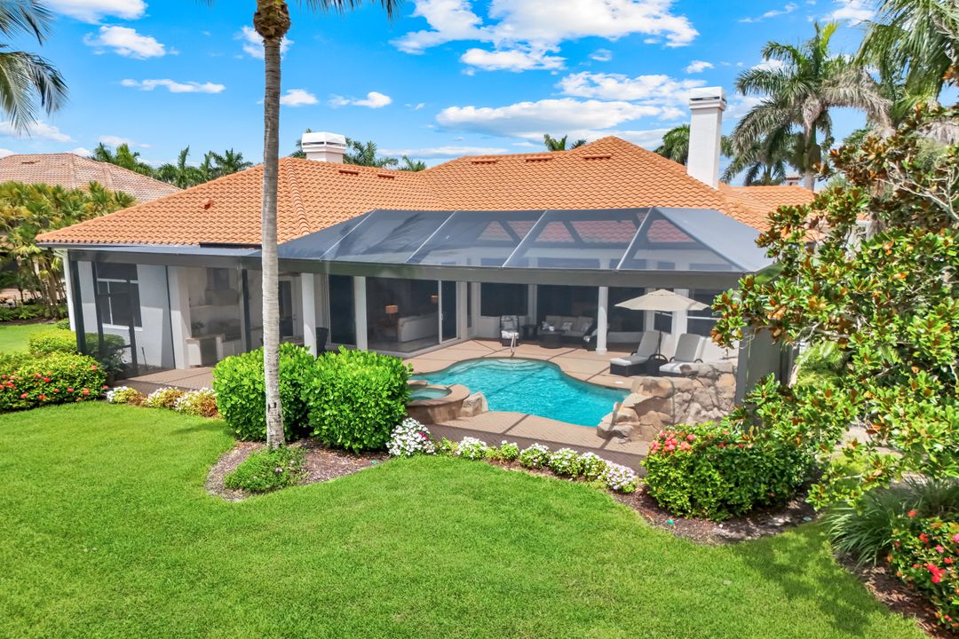 7511 Hogan Ct, Naples, FL 34113