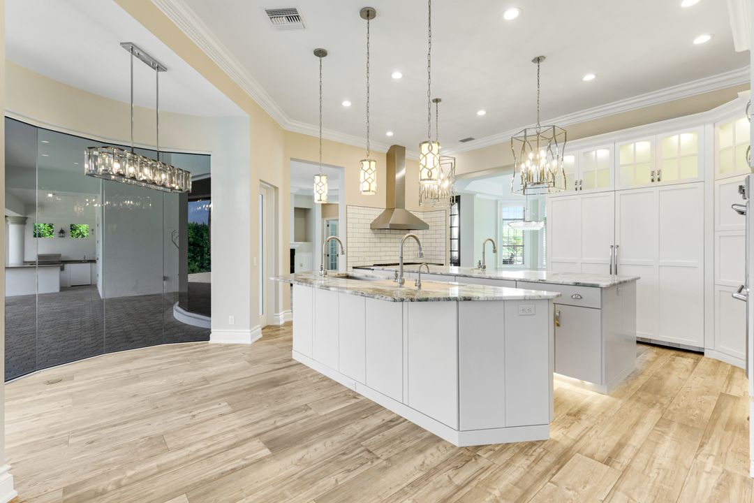 384 Mooring Line Dr, Naples, FL 34102