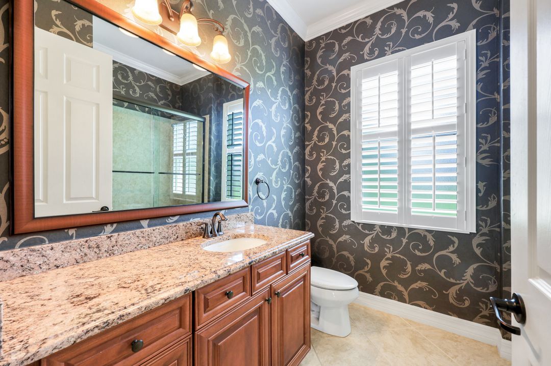 10026 Lions Bay Ct, Naples, FL 34120
