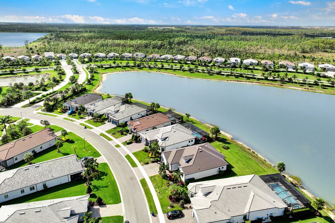 19184 Aqua Shore Dr, Fort Myers, FL 33913