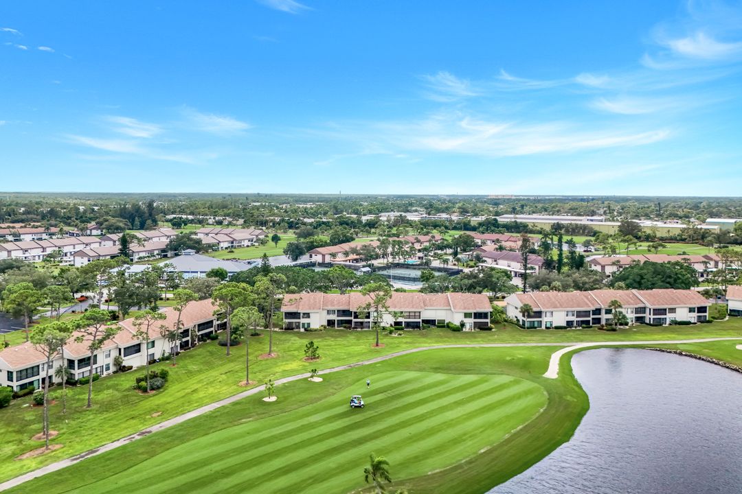 5585 Trailwinds Dr #326, Fort Myers, FL 33907