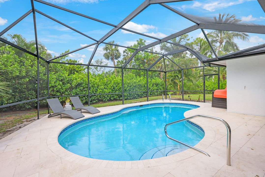9949 Winchester Wood, Naples, FL 34109