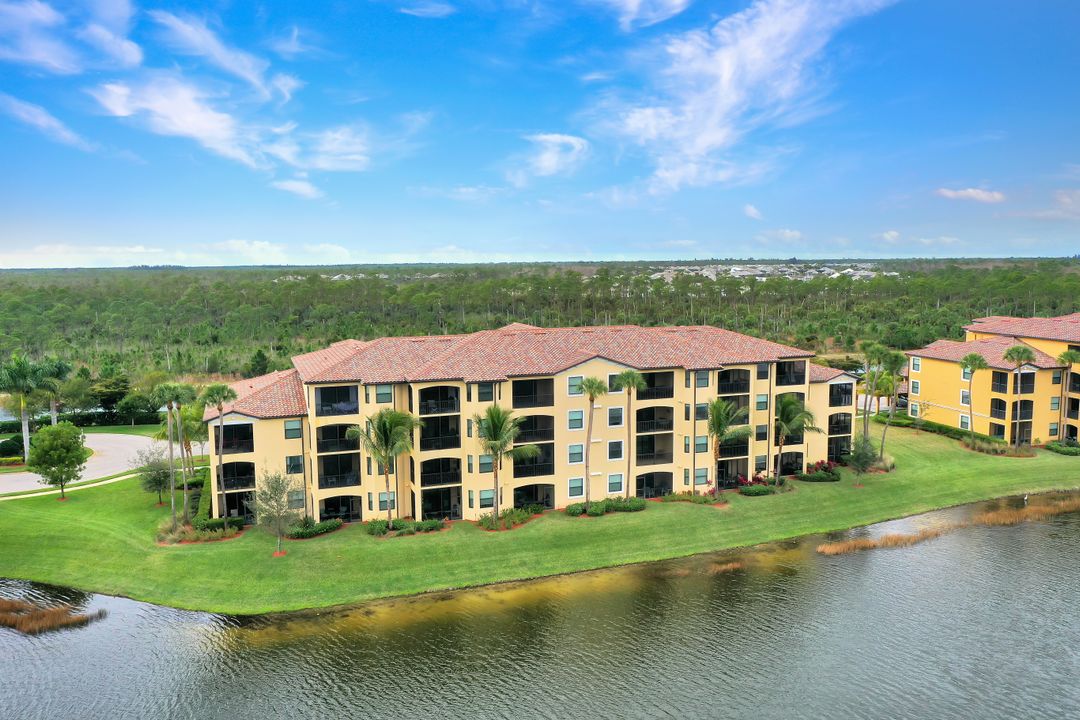 9572 Trevi Ct #5022, Naples, FL 34113