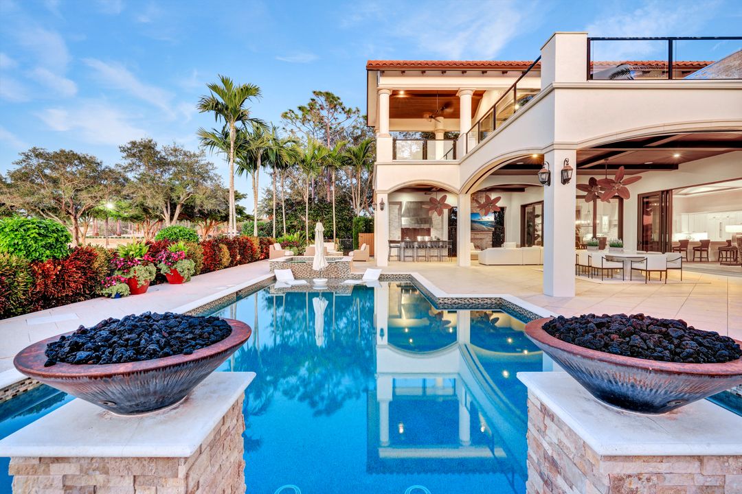 16725 Prato Way, Naples, FL 34110