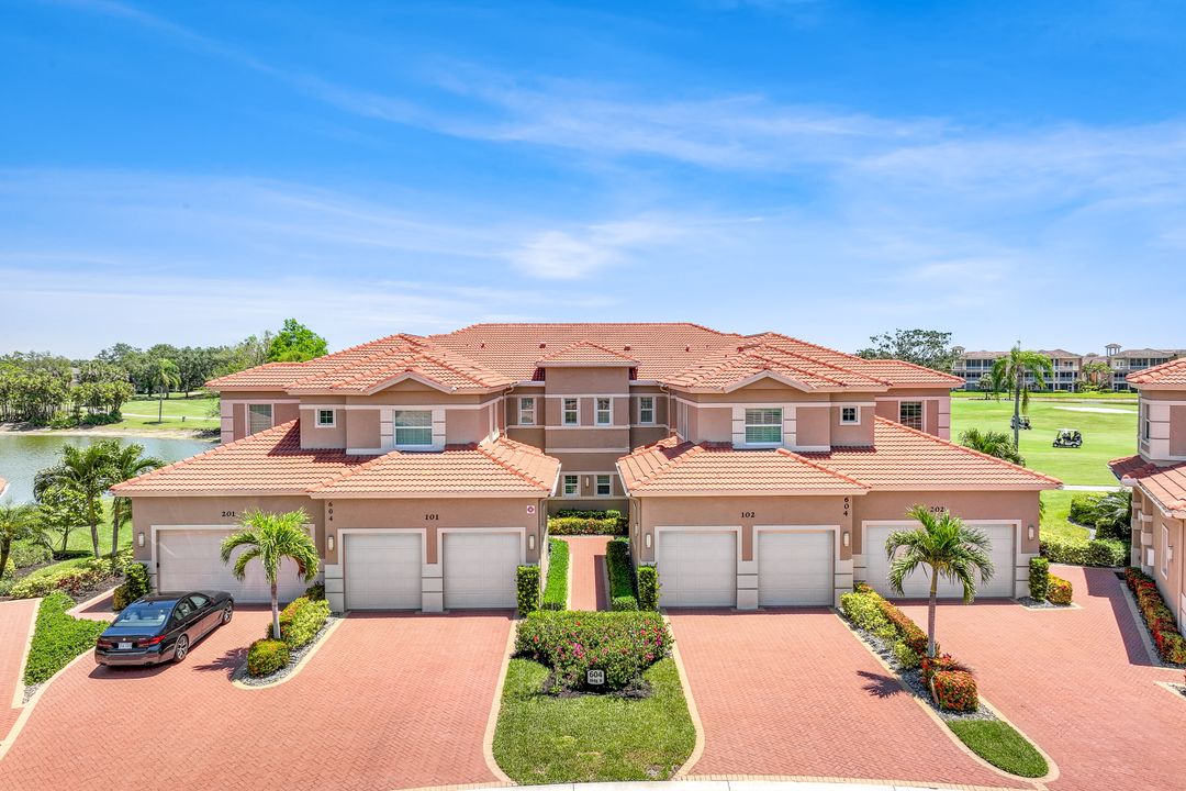 604 El Camino Real #101, Naples, FL 34119