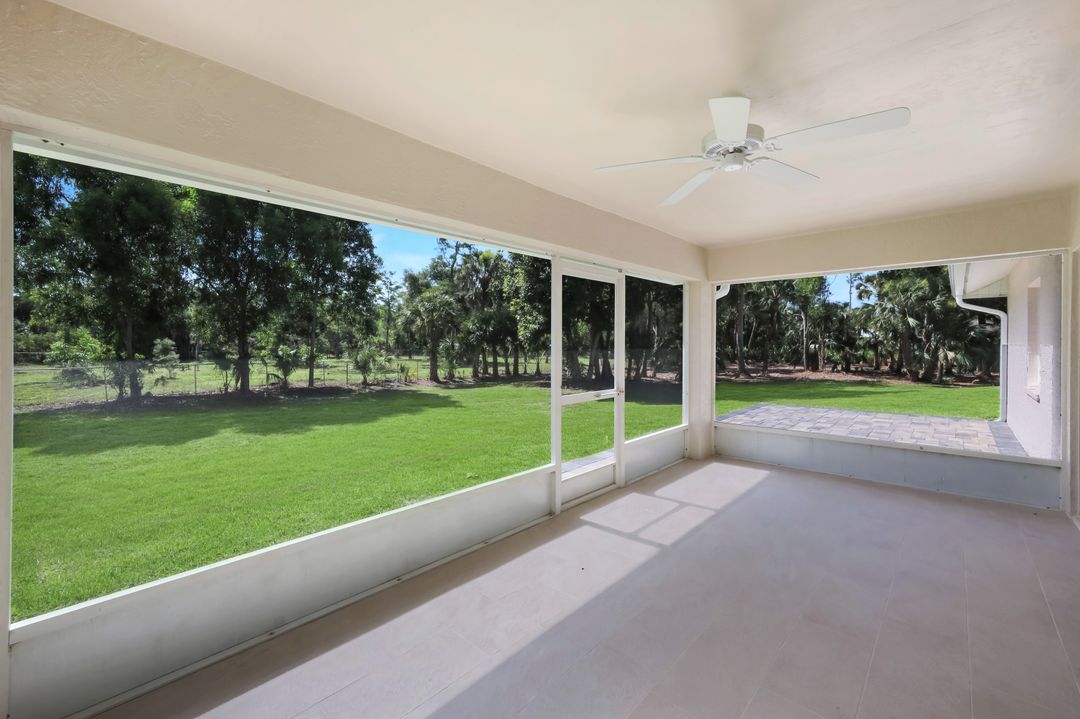 3060 70th St SW, Naples, FL 34105