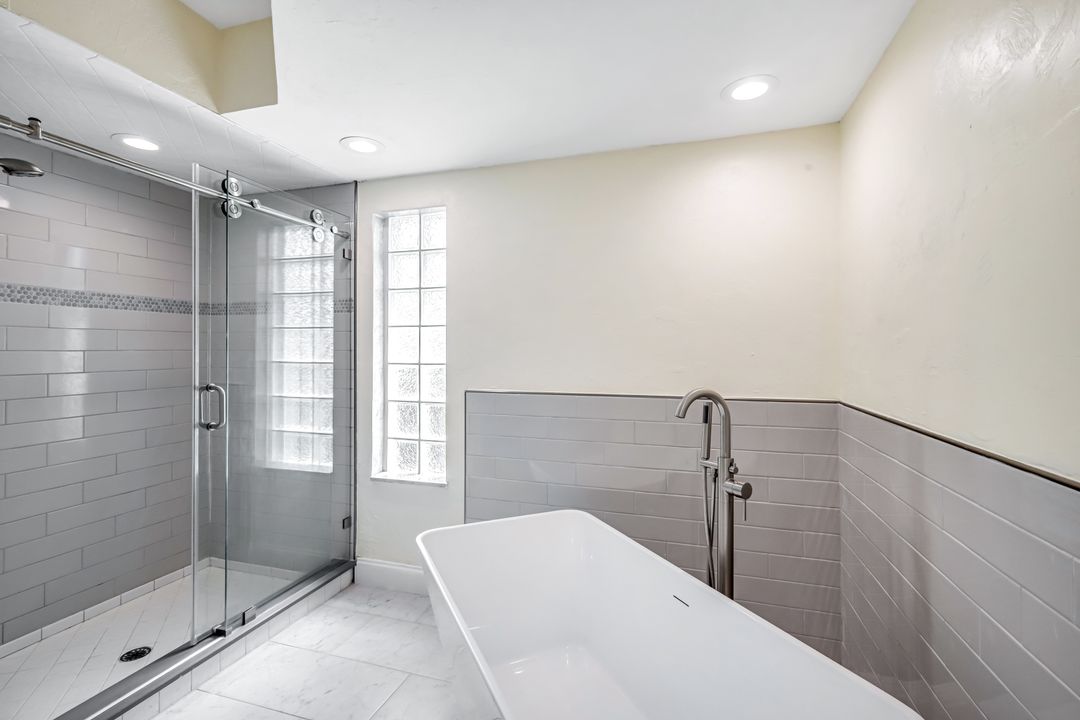 6115 Deer Run, Fort Myers, FL 33908