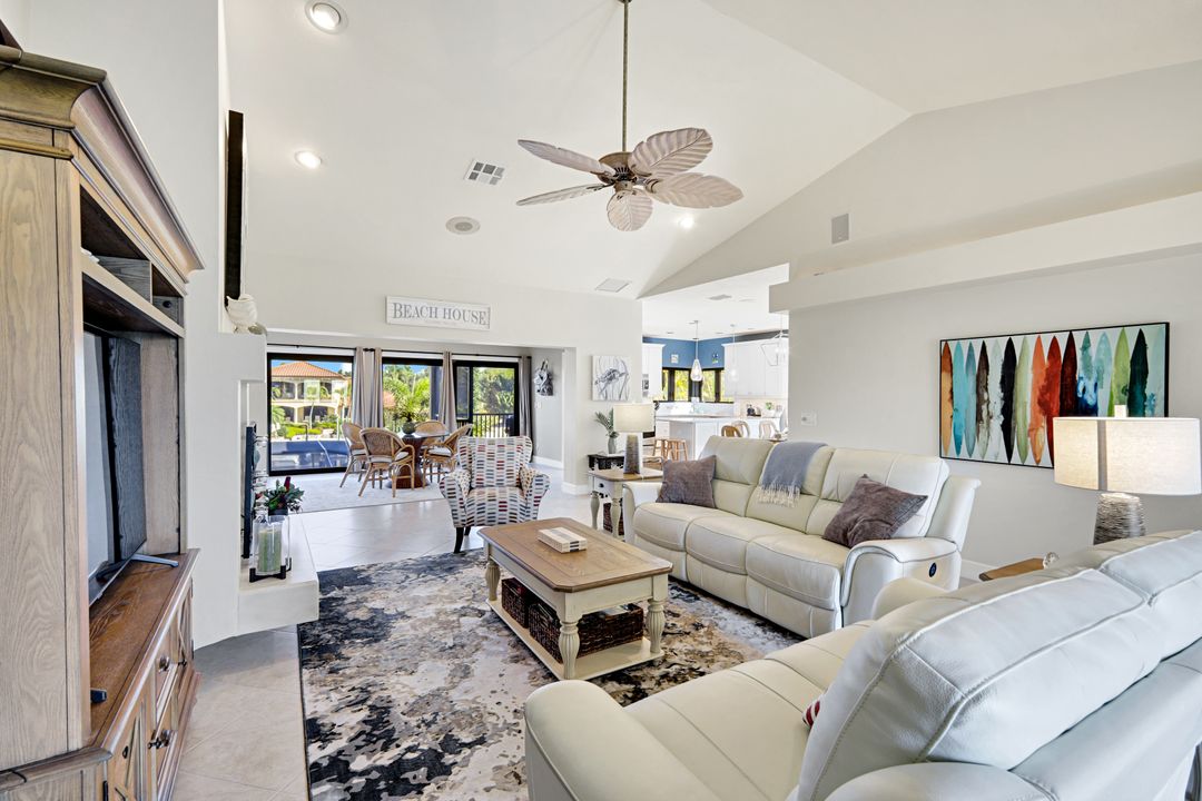 1126 Harbour Cottage Ct, Sanibel, FL 33957