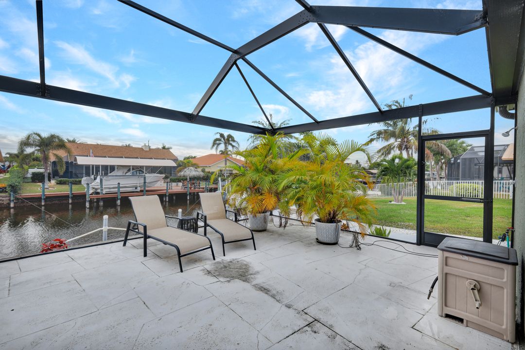 5346 SW 10th Ave, Cape Coral, FL 33914