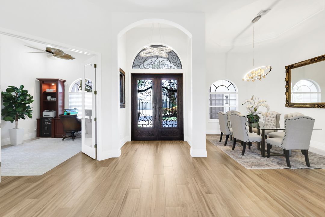 7633 Mulberry Ln, Naples, FL 34114