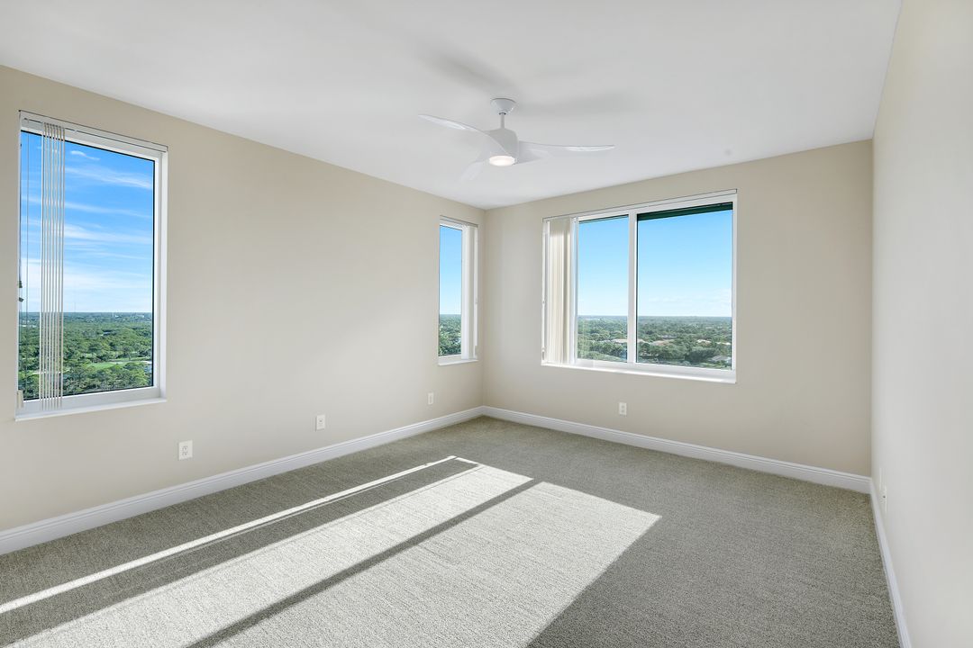 275 Indies Way #1606, Naples, FL 34110