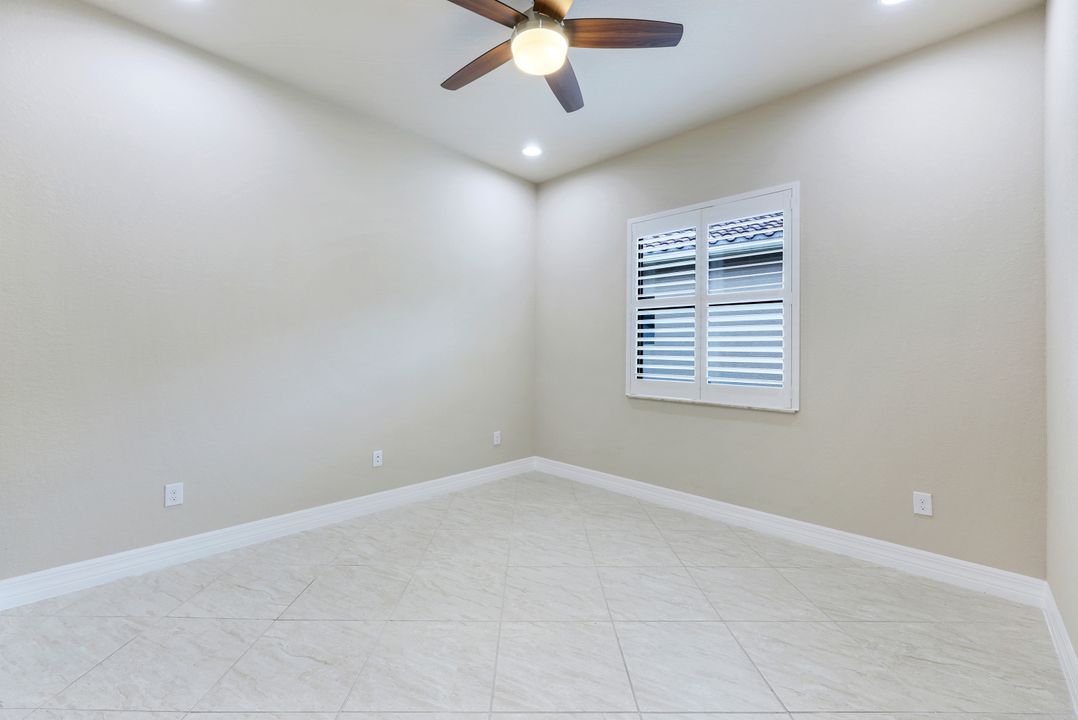 11532 Stonecreek Cir, Fort Myers, FL 33913