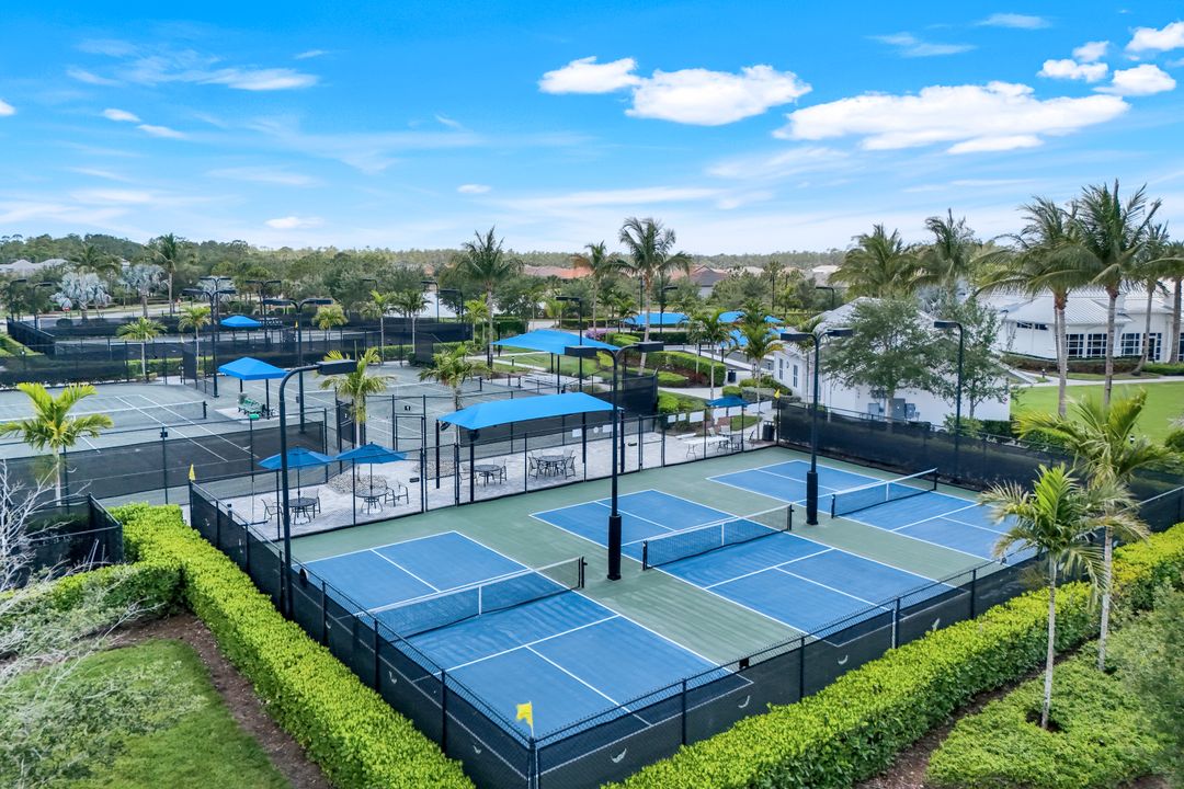 9368 Night Heron Ln, Naples, FL 34120