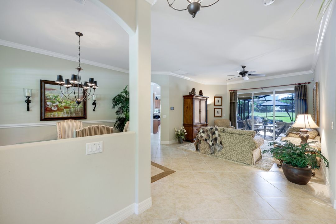 10026 Lions Bay Ct, Naples, FL 34120