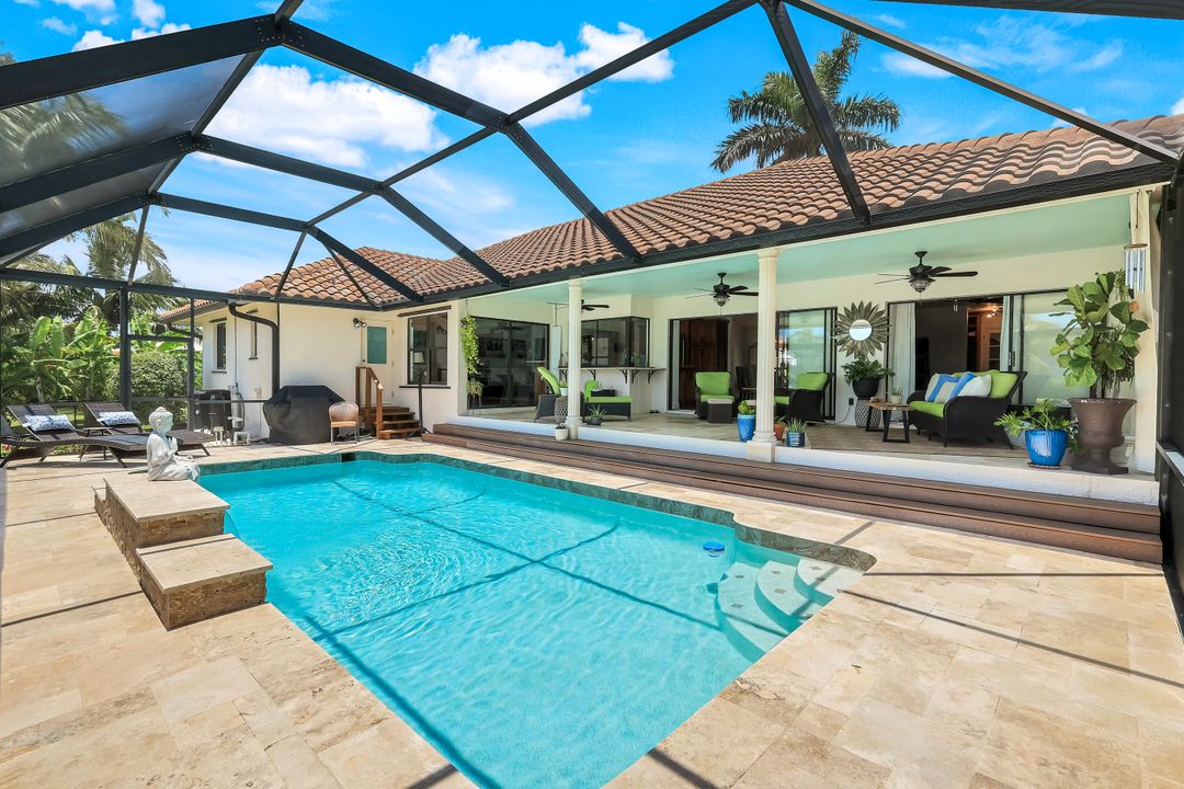 284 Polynesia Ct, Marco Island, FL 34145