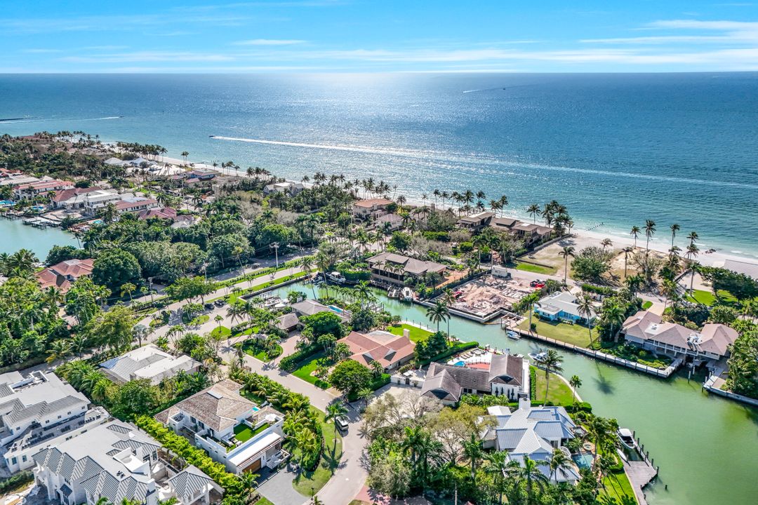 14 Sabre Ln, Naples, FL 34102