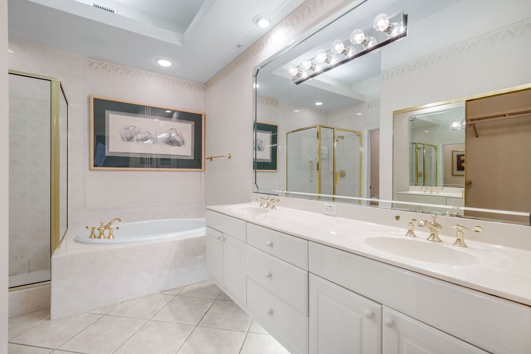 2036 Cascades Dr #7, Naples, FL 34112
