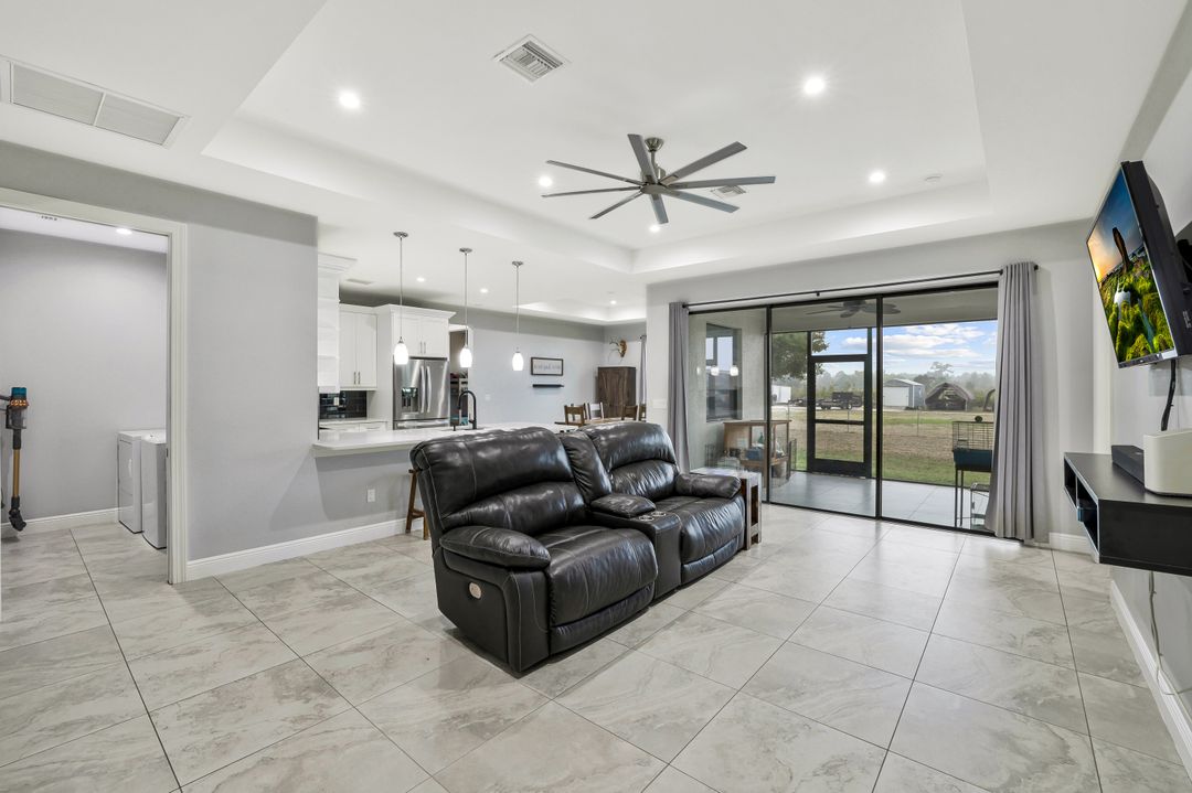 3790 54th Ave NE, Naples, FL 34120