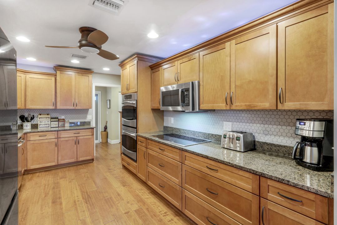 240 Palm River Blvd #202, Naples, FL 34110