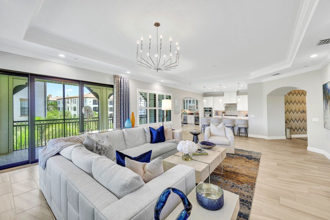 16440 Carrara Way #6-202, Naples, FL 34110