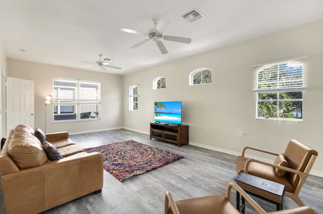 1921 Crestview Way #181, Naples, FL 34119