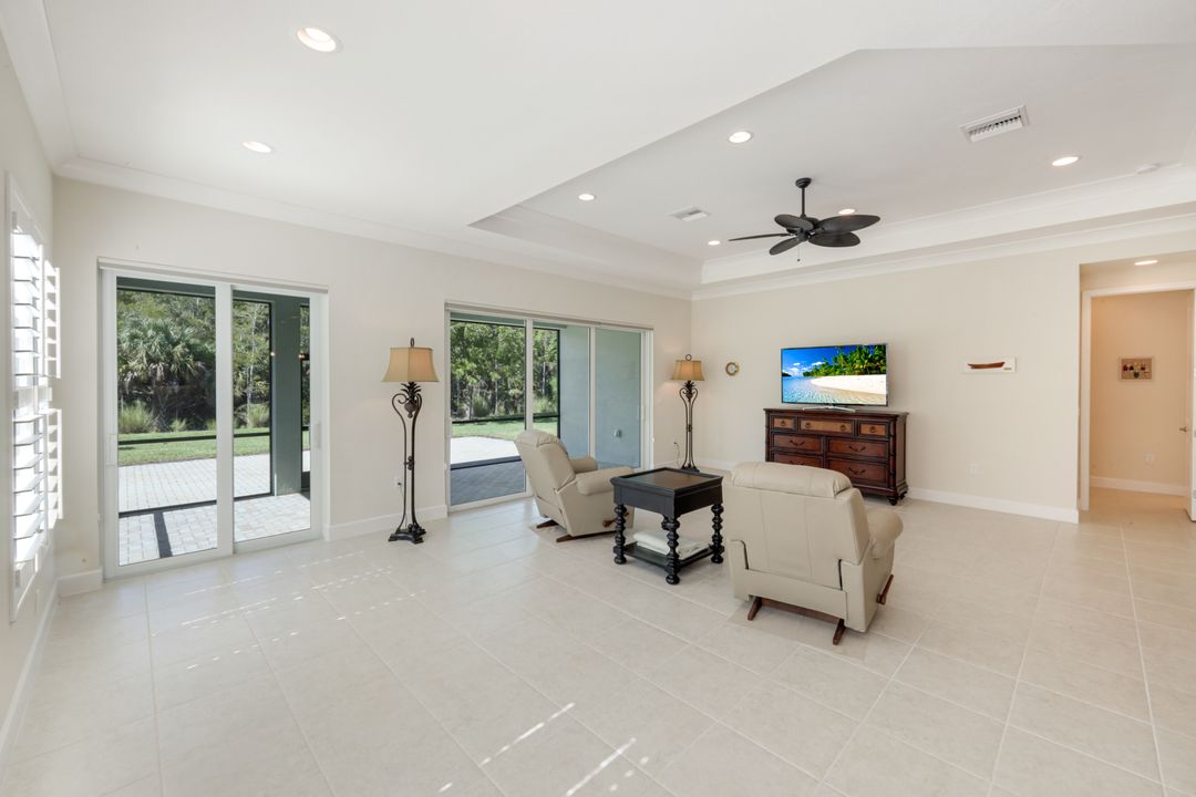28564 Twain Dr, Bonita Springs, FL 34135