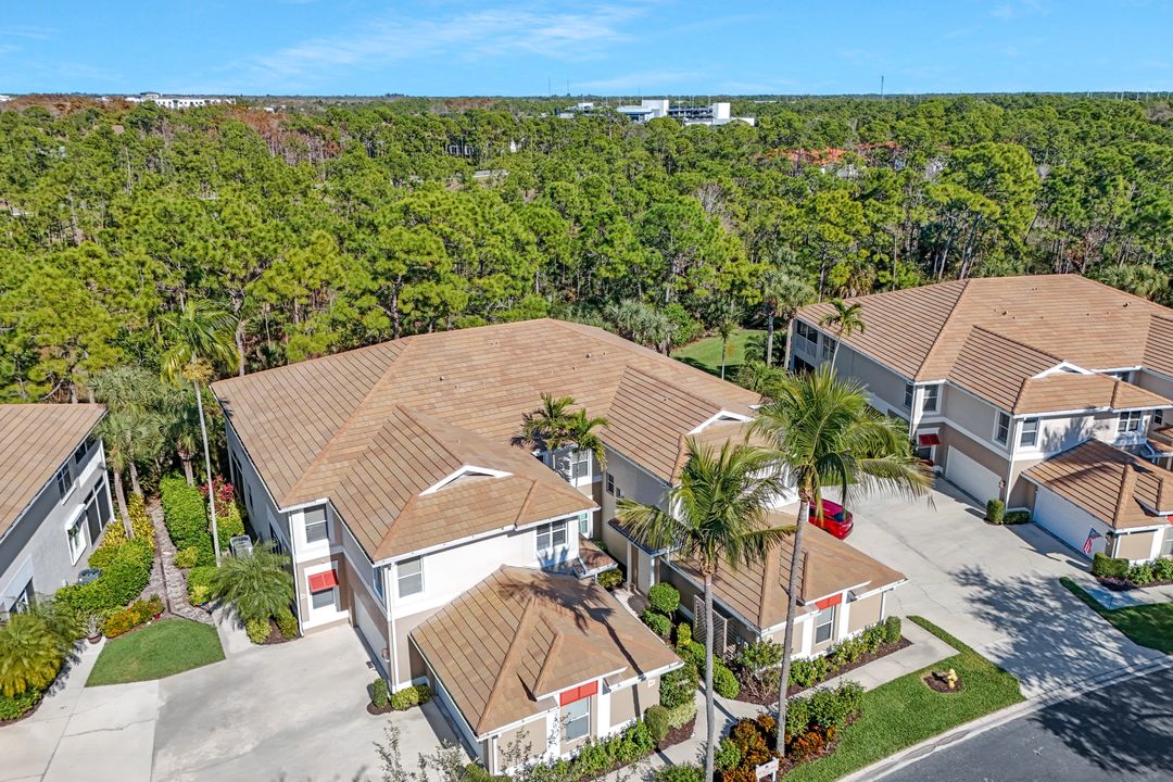 905 Carrick Bend Cir #201, Naples, FL 34110