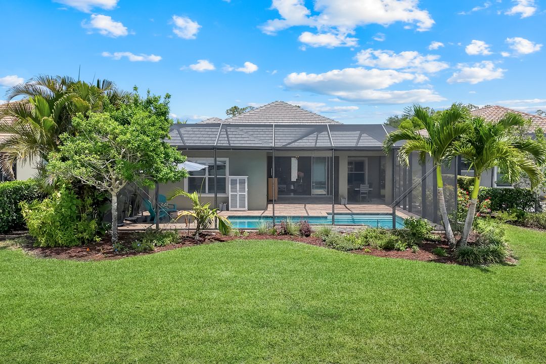3620 Canopy Cir, Naples, FL 34120
