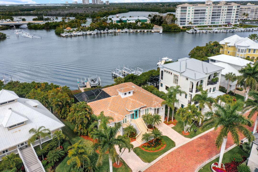 201 San Mateo Dr, Bonita Springs, FL 34134